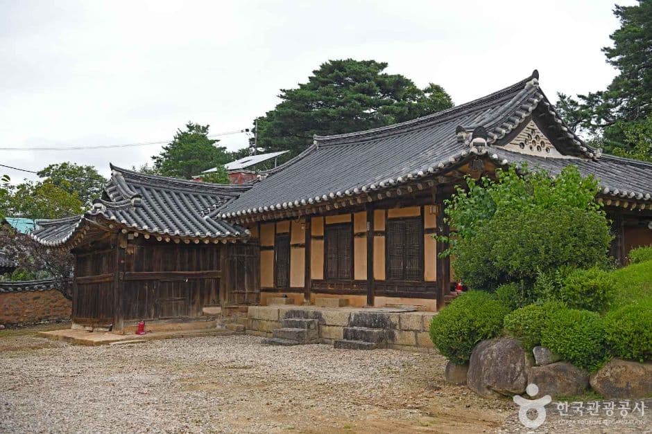 고성 어명기 고택 관광지 이미지