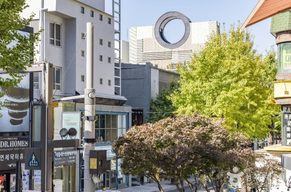 신사동 가로수길 관광지 이미지