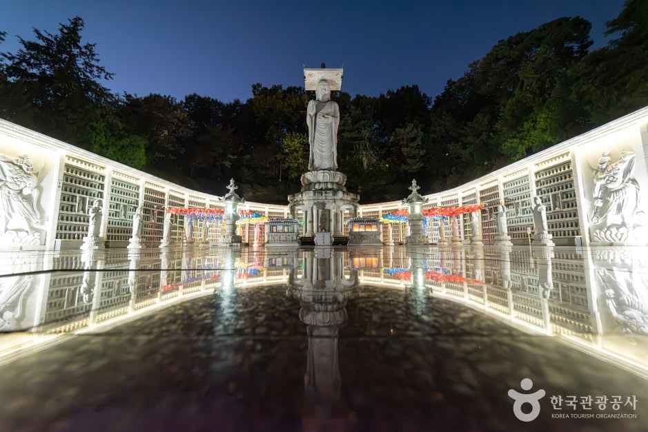 봉은사(서울) 관광지 이미지